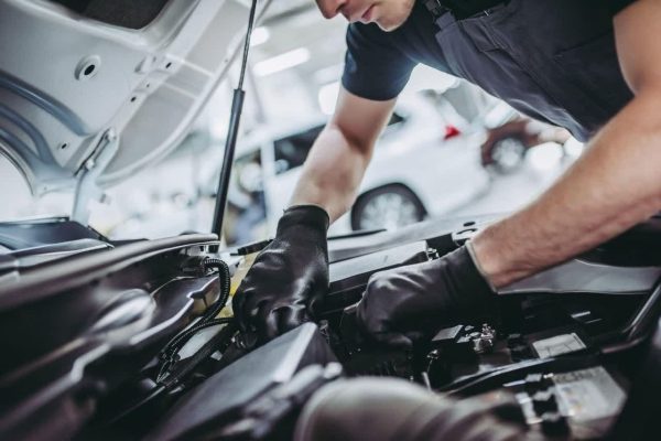 چه زمانی باید به تعمیرکار متخصص مراجعه کنیم؟