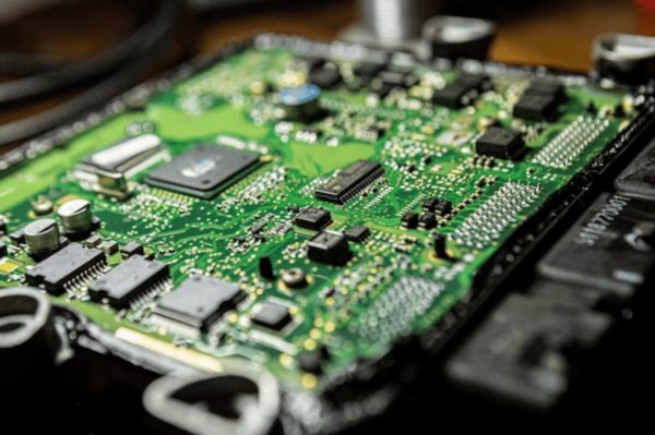 خطاهای سنسورها و ECU